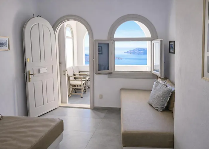 Yposkafo - Private - Santorini Fira (Santorini)