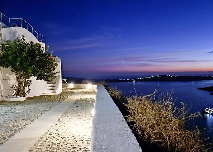 Yposkafo - Private - Santorini Fira (Santorini)